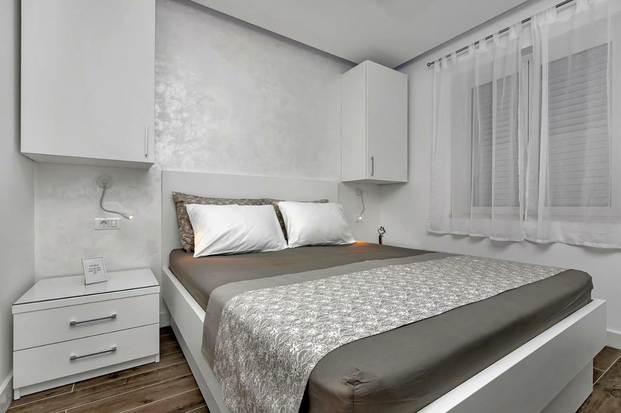 Deluxe Apartments Kate Макарска Экстерьер фото